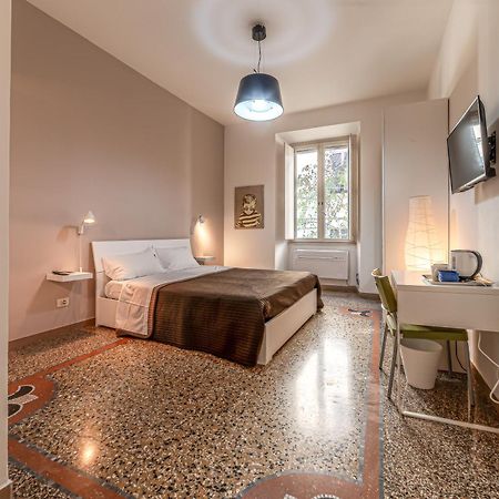 Azzurra B&B - Metro Lodi Rome Bagian luar foto